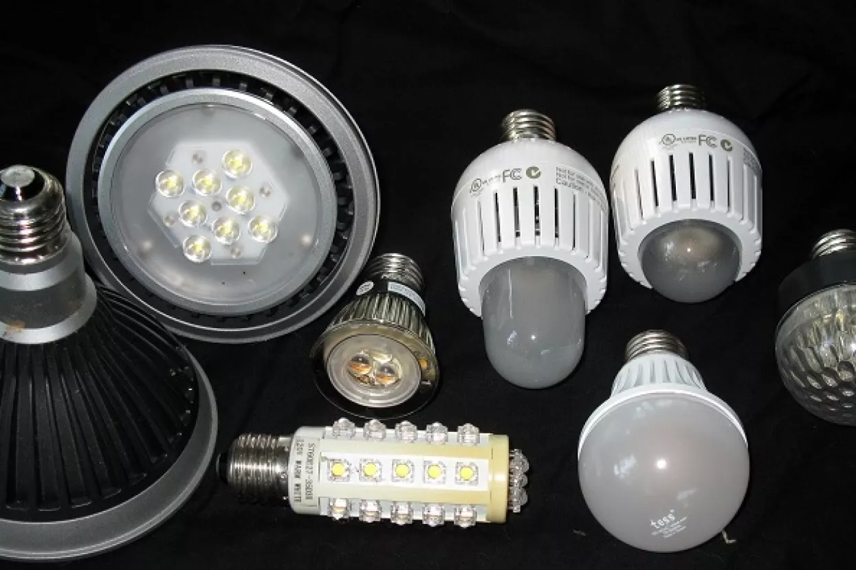 Od 1. rujna zabranjene halogene žarulje, mijenjaju ih LED žarulje