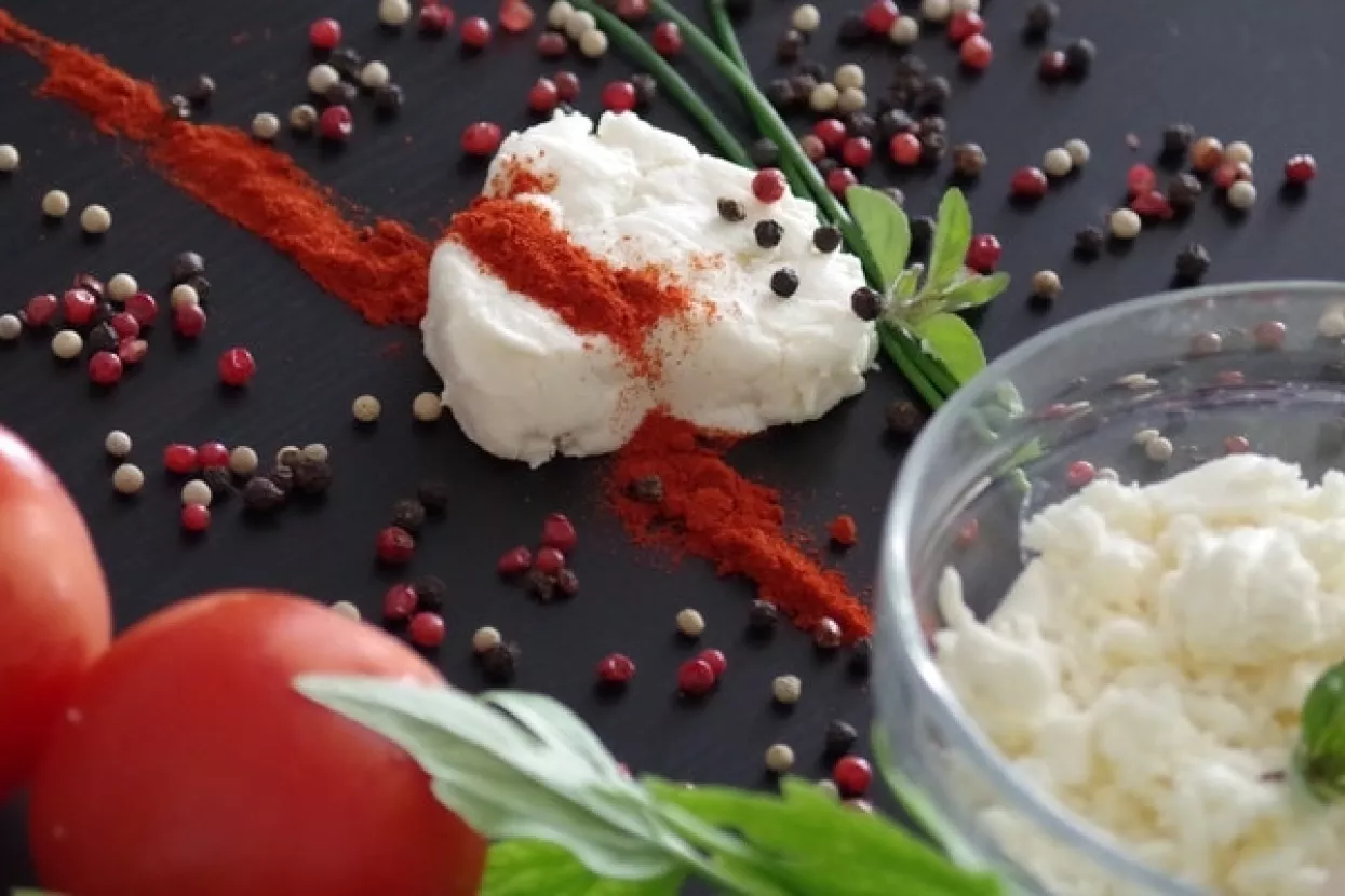 Mljekarski sektor ima 'nemoralan prijedlog' za ministra financija - manji PDV na sir, jogurt, maslac