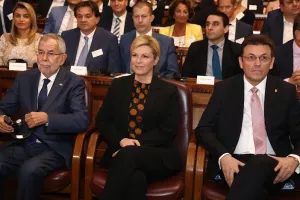 Predsjednica RH: Nedopustivo je da put od Beča do Zagreba traje kao u vrijeme Habsburške monarhije