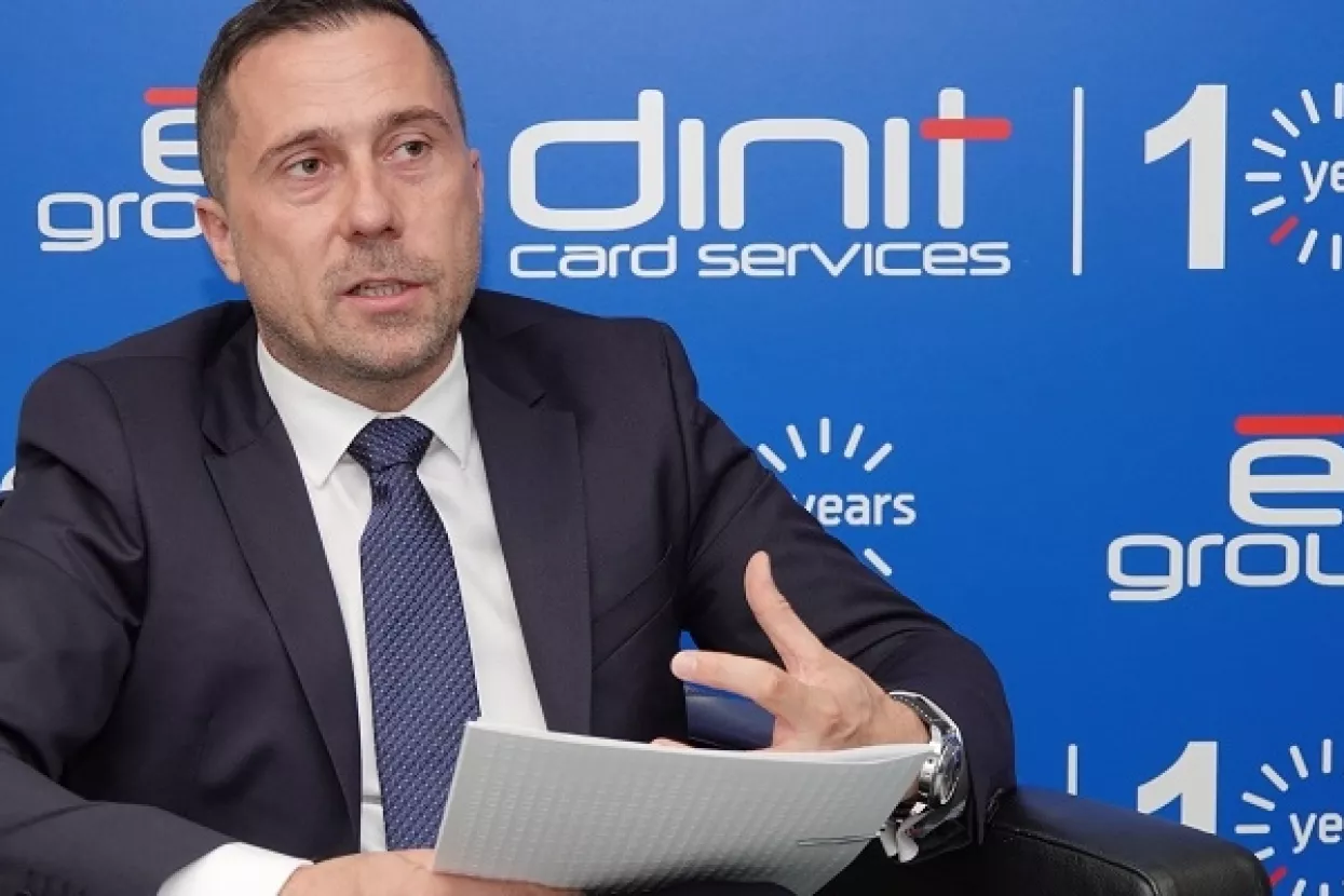 Dinit Card Services prvi u regiji prikazao kupnju u obogaćenoj stvarnosti uz Microsoft HoloLens