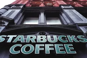 Prevruća šalica: Starbucks najavljuje promjene u čelništvu i otpuštanja