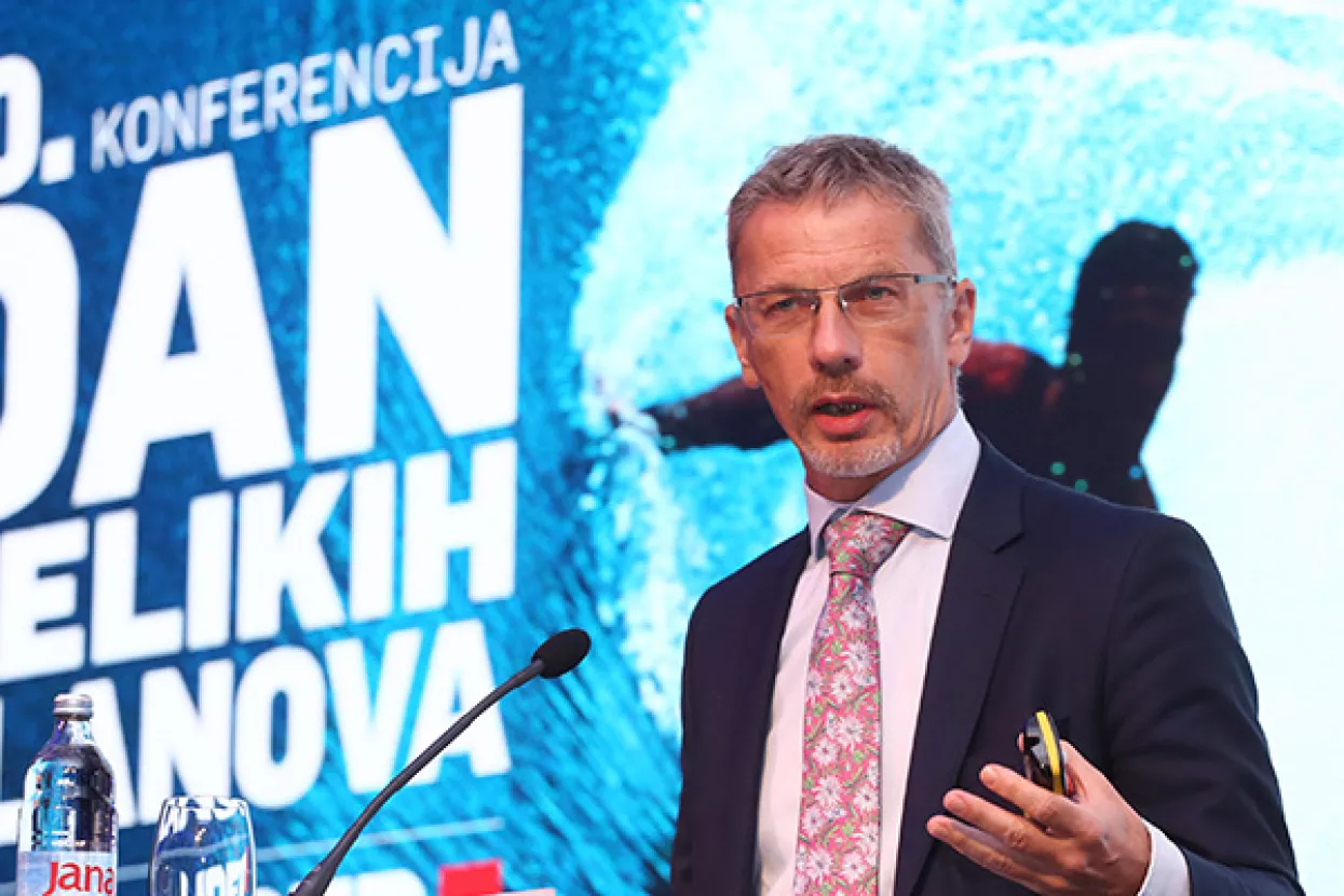 Vujčić: Problem broj jedan i dalje je uvjerljivo prevelika reguliranost