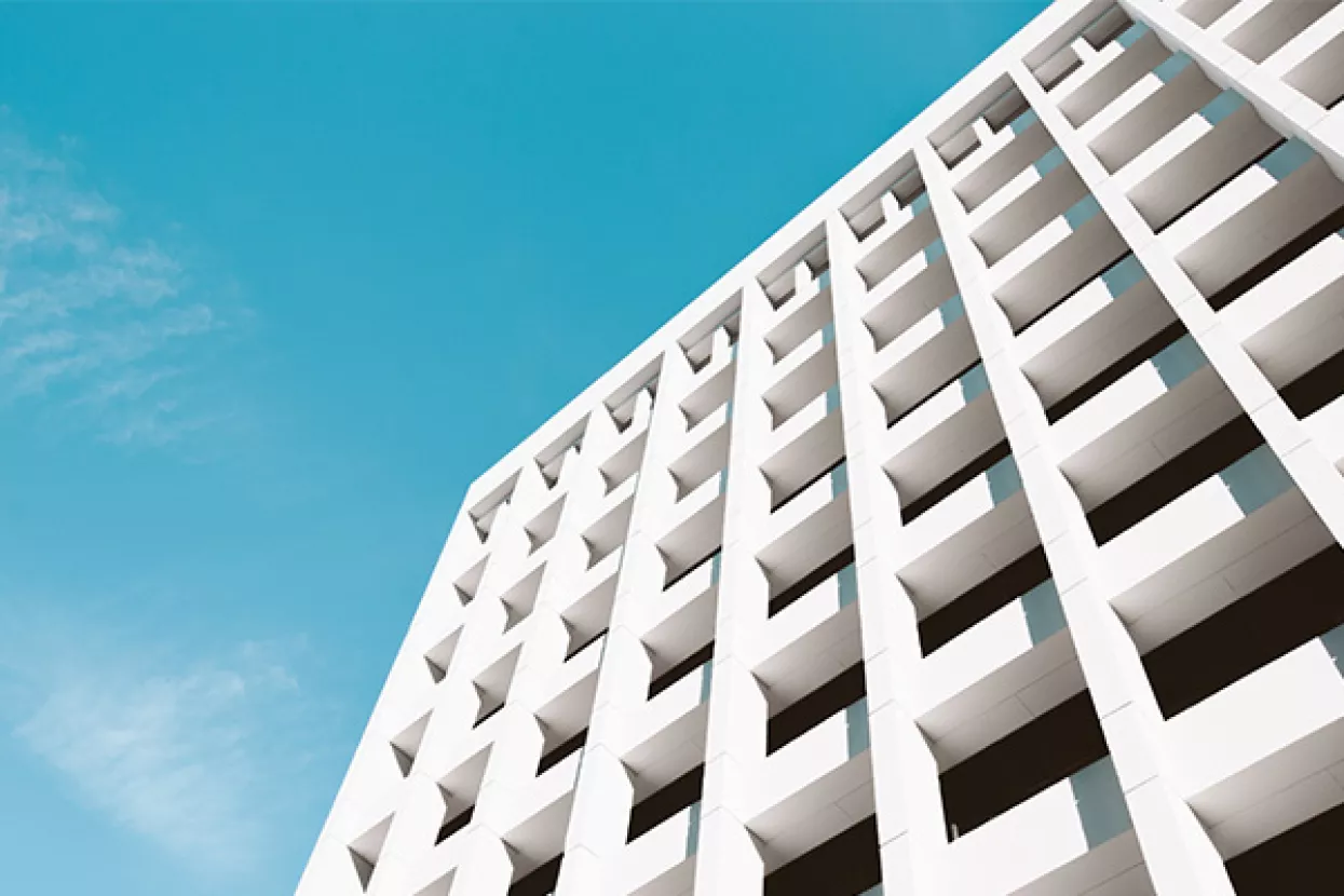 Lani izgrađeno 211 industrijskih zgrada i skladi&scaron;ta te 87 trgovina