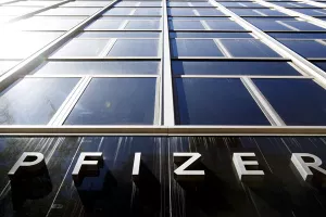 Pfizer globalno smanjuje broj zaposlenika za 2 posto