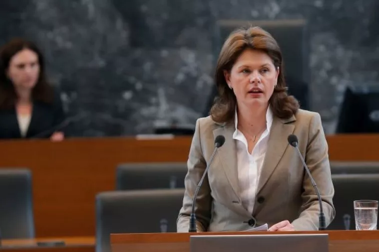 Slovenska ministrica protiv 'kineskog' načina lučkog rada - s jeftinom radnom snagom i 25 sati na dan