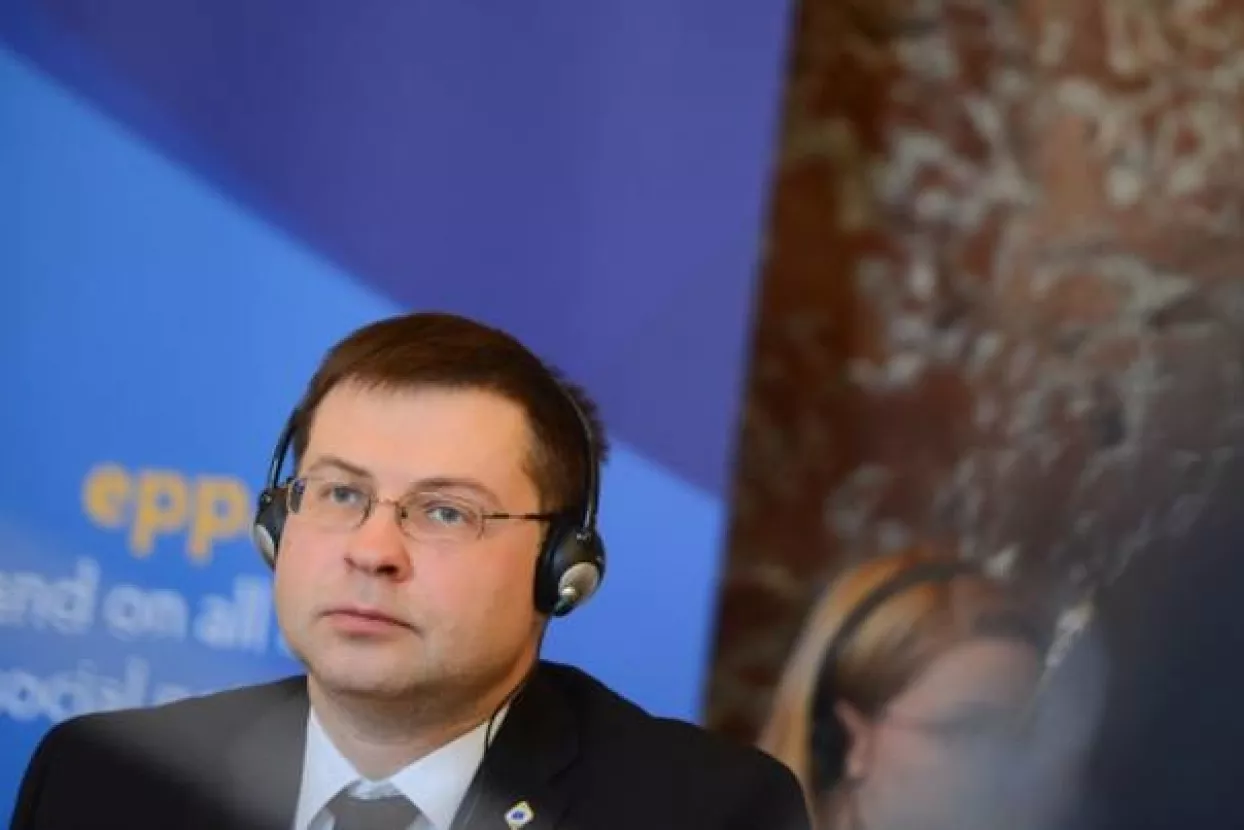 Dombrovskis: EK tehnički i financijski podržava Hrvatsku na putu u eurozonu