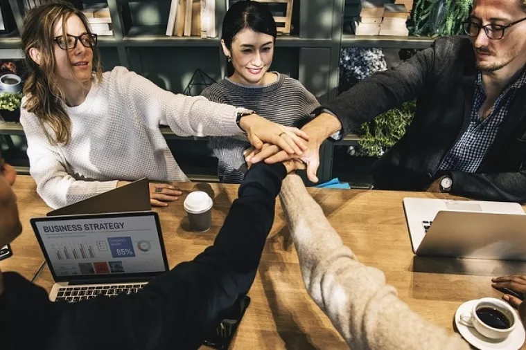 Mu&scaron;karac u Hrvatskoj zaradi plaću i pol vi&scaron;e od žene