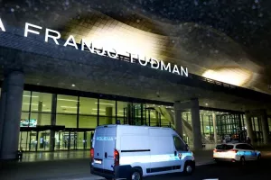 Todorića je policija dočekala u zračnoj luci i diskretno uputila u Remetinec