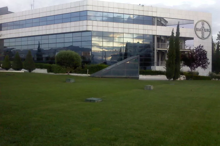 Prihodi Bayera poskočili na 9,9 milijardi eura