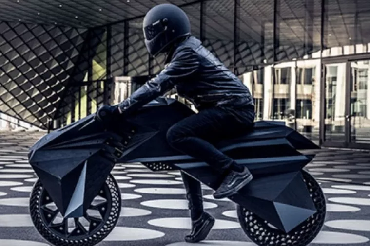 Isprintani motor Nera je spreman za vožnju, ali nije na prodaju