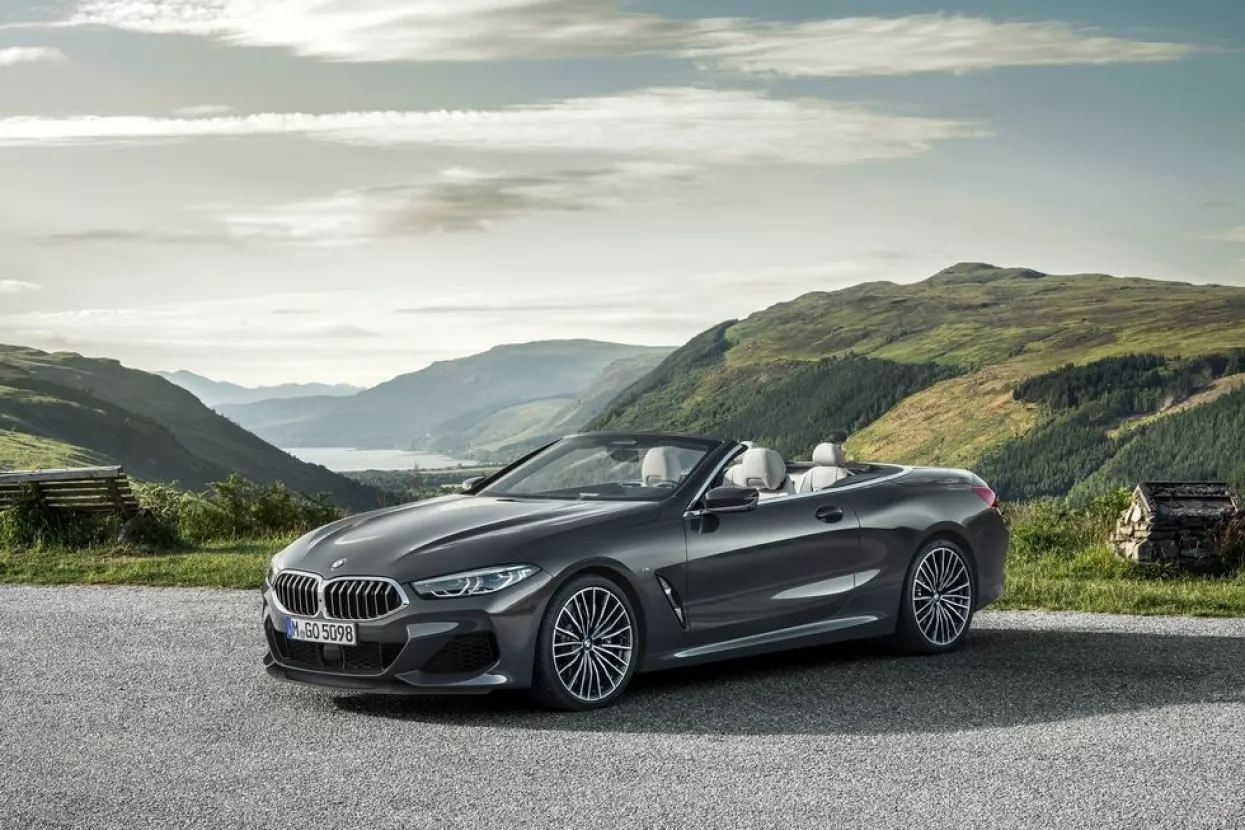 BMW 8 kabriolet: Zvijer za iduće ljeto