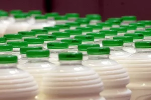 Vraća se povratna naknada za ambalažu mlijeka i mliječnih proizvoda
