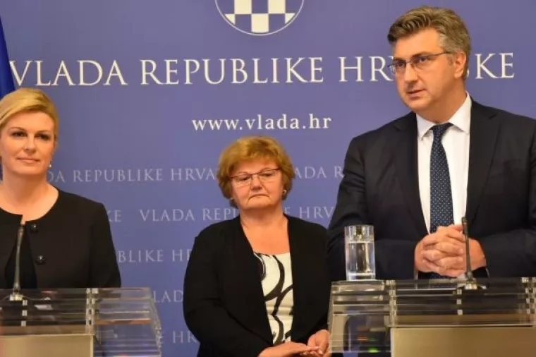 Zašto vrh HDZ-a skreće u ideološke prijepore?