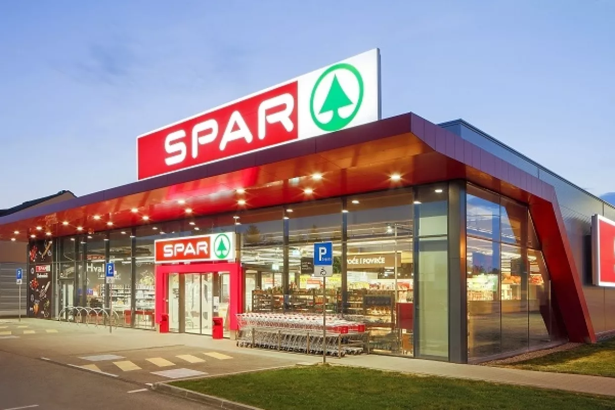 Spar u prosincu snizio cijene više od 2000 artikala, šećer jeftiniji 42 posto