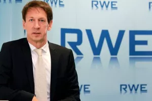 RWE preuzeo 5000 kupaca električne energije od tvrtke 220V