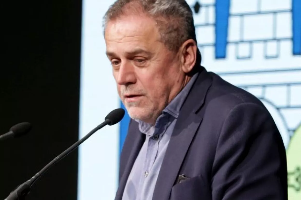 Prošao proračun, Bandić iz bolnice uspio dobiti 26 ruku