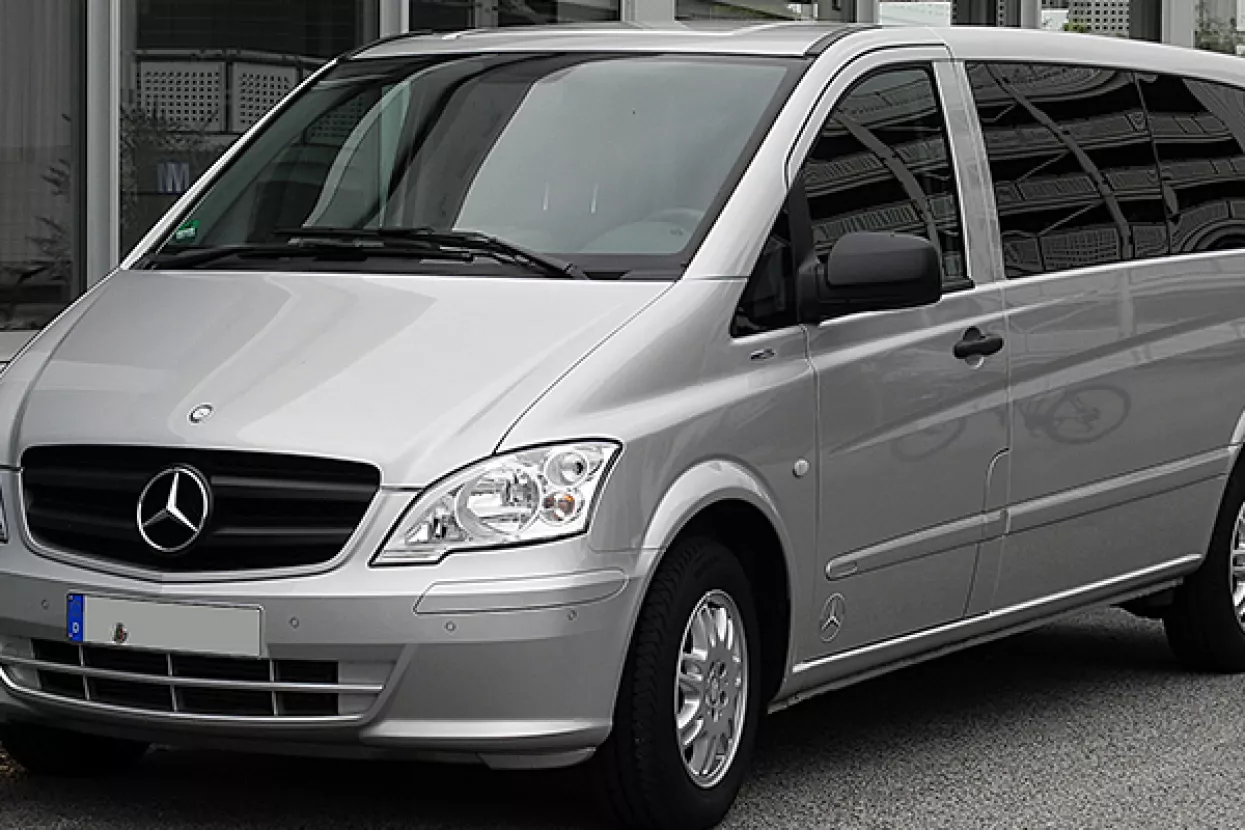 Grad Vodice daje 50 tisuća kuna za kombi sportskog kluba čiji je bus zapaljen u Zagrebu