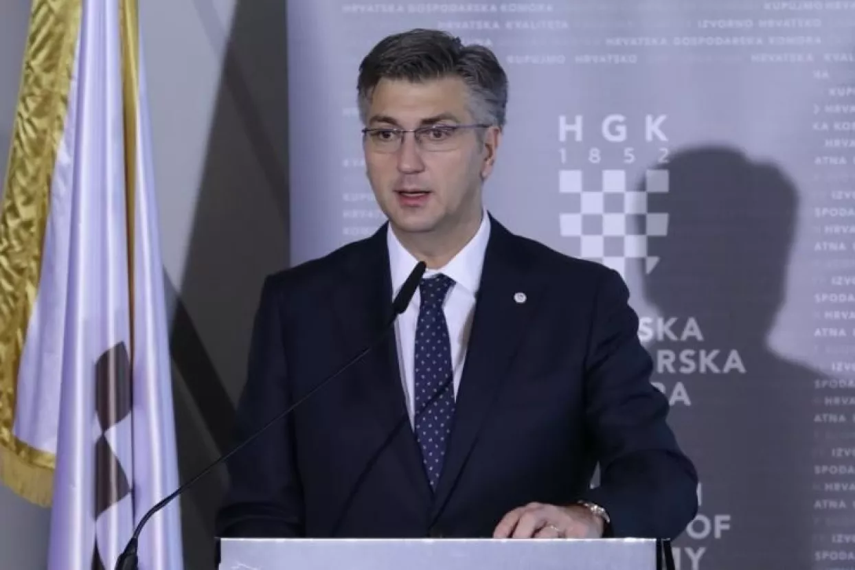 Plenković: Gospodarski cilj Vlade za 2019. je postići investicijski rejting