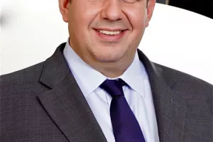 Energia naturalis za ponudu za preuzimanje Luke Ploče treba osigurati 115 milijuna kuna