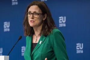 EU će ciljati Xerox, Caterpillar i Samsonite, ako SAD uvede carine na aute