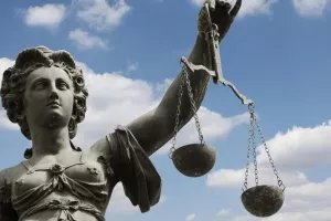 Trgovački sudovi spremni za e-sudovanje, odvjetnici ubrzano rade certifikate