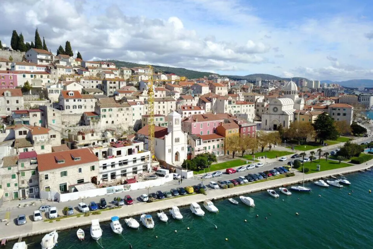 Stanovi Jadran uredili devastirani kompleks i sad prodaju stanove za 6000 eura po kvadratu