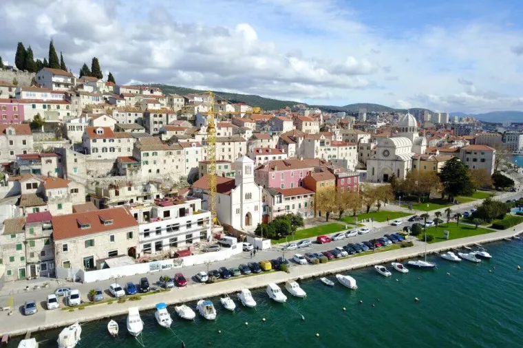 Stanovi Jadran uredili devastirani kompleks i sad prodaju stanove za 6000 eura po kvadratu