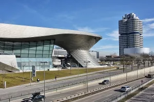 Unatoč padu dobiti, BMW daje zaposlenicima 9000 eura bonusa