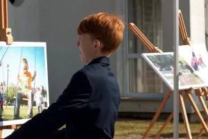 Izložba za pomoć djeci bez roditeljske skrbi u tunelu Grič