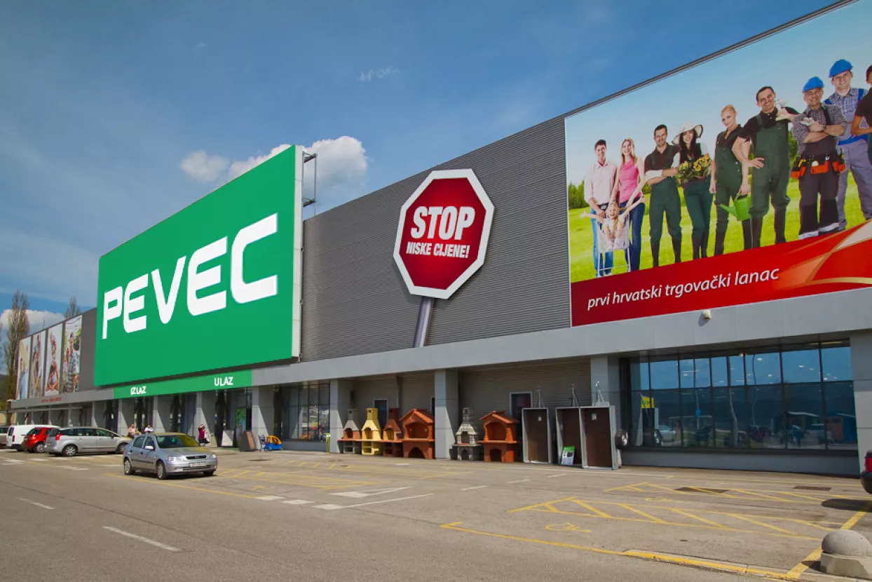 Pevec uložio 83 milijuna kuna u otkup poslovnog prostora i zemljišta na Jankomiru