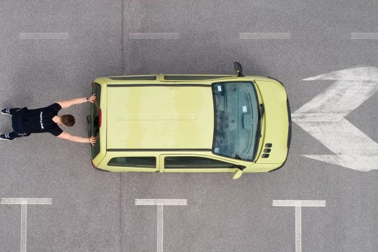 VIDEO: U Zagrebu pao Guinnessov rekord - u guranju automobila