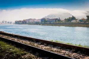 Metkovska soft verzija Vuka s Wall Streeta: 'Dalmatineri s King Tomislav Squarea'