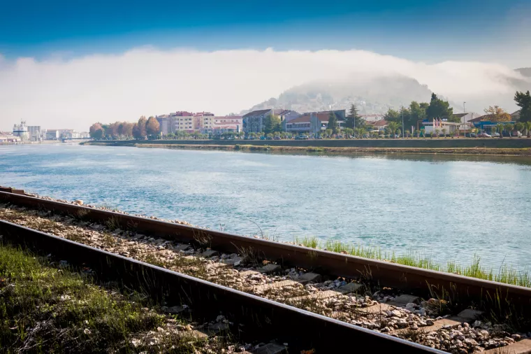 Metkovska soft verzija Vuka s Wall Streeta: 'Dalmatineri s King Tomislav Squarea'