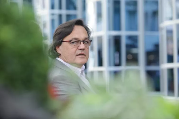 Željko Garača: Mirovinska i četvrta industrijska revolucija: sutra će i 65 biti previše