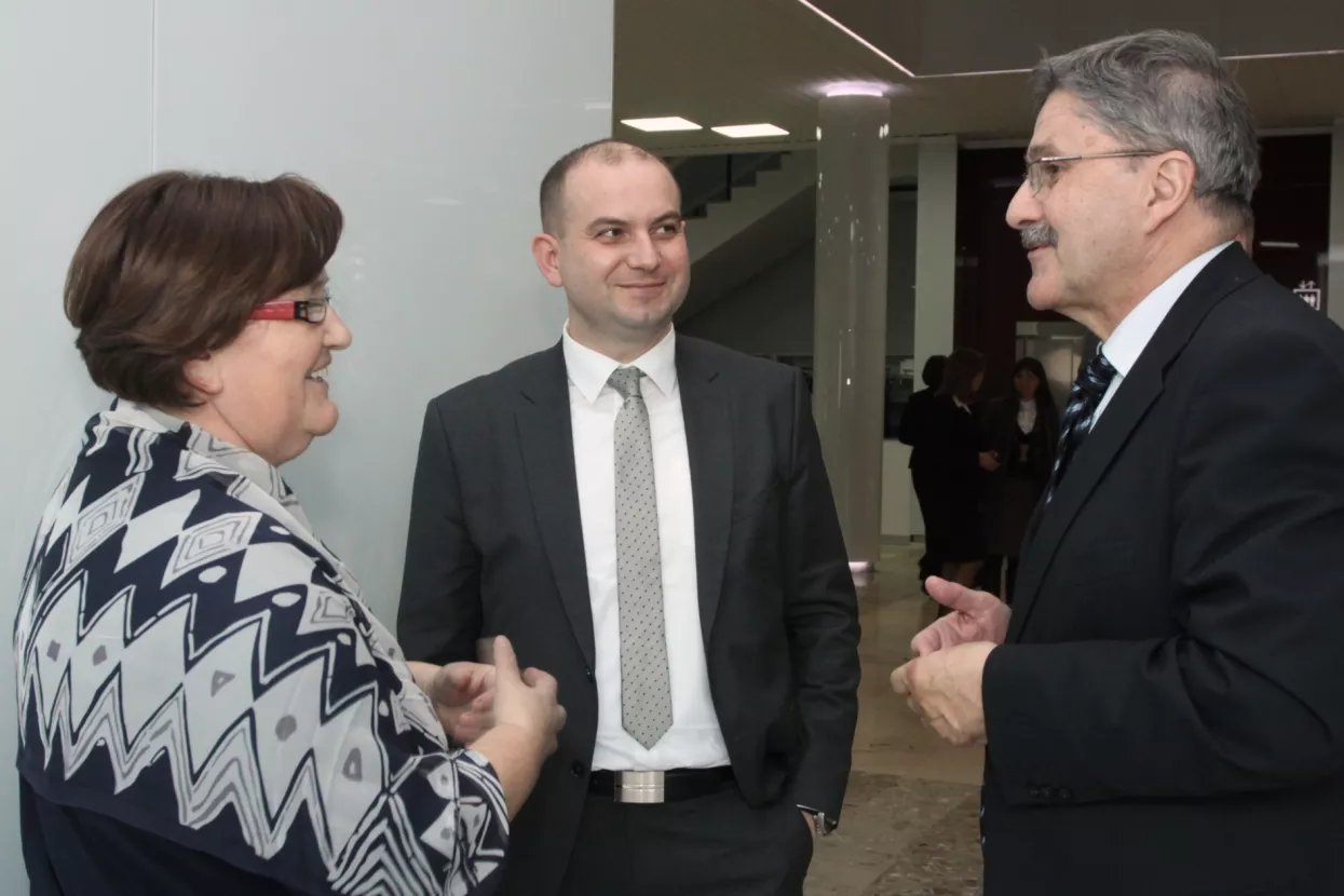 Mostovac Miroslav &Scaron;imić na čelu Karoline, promjene u Hewlett-Packardu, Pastoru TVA&hellip;