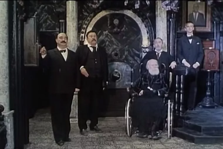 Maratonci trče počasni krug (2): Tko (ne) smije prodavati pogrebnu opremu