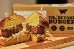 Prvi veganski burger na policama trgovačkog lanca u Hrvatskoj