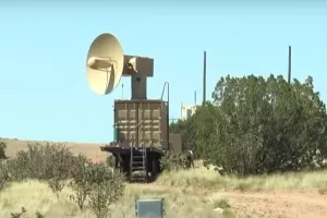 VIDEO Amerikanci predstavili tehnologiju za uništavanje rojeva dronova