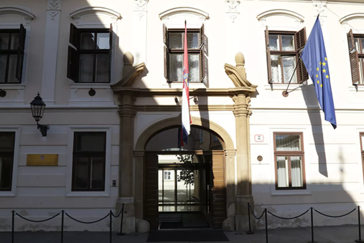 Danas u Hrvatskoj - Vlada raspravlja o strategiji upravljanja državnom imovinom