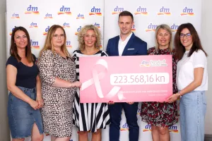 Ženskom utrkom dm prikupio preko 220 tisuća kuna za Europa Donna Hrvatska