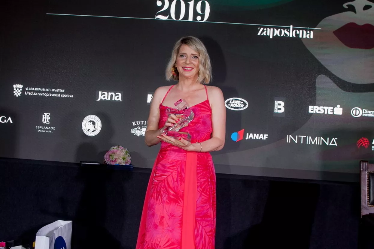 FOTO: Direktorica korporativnih komunikacija HT-a Nina Išek Međugorac proglašena Ženom godine