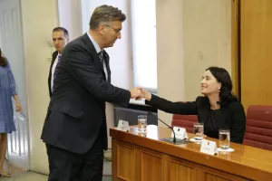 Danas u Hrvatskoj - Ministrica Marija Vučković potpisuje prve sporazume