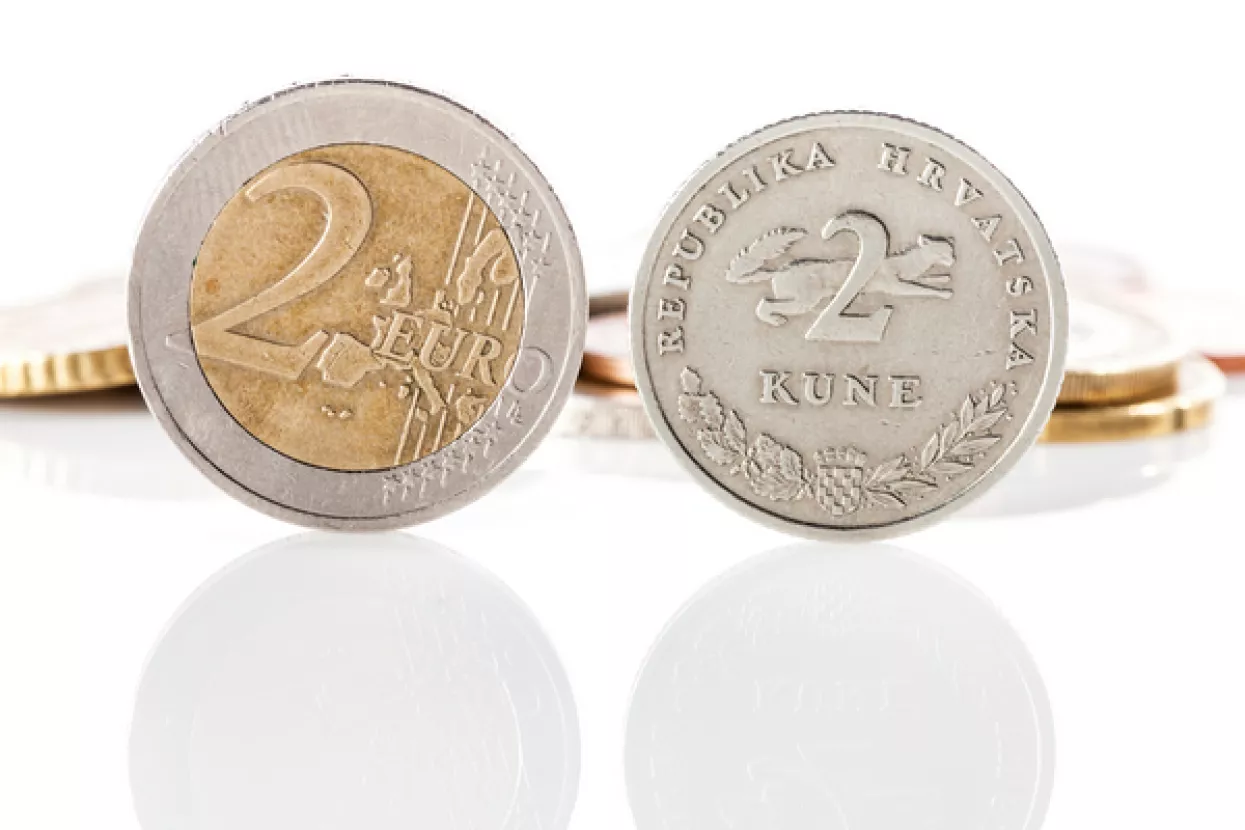 Hrvatsko gospodarstvo već se trese od tečaja kojim će se kune pretvarati u eure