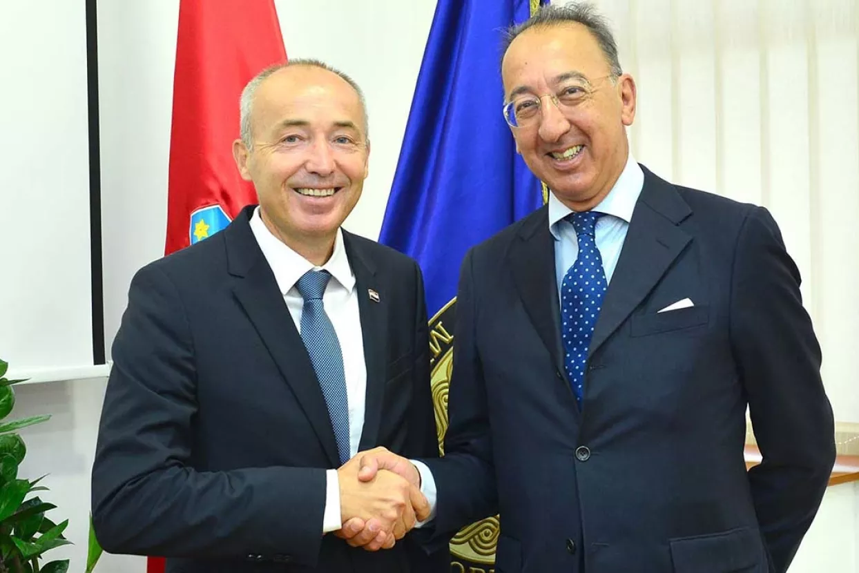 Šef EU agencije za obranu Domecq: Obrambenoj industriji na raspolaganju 13 milijardi eura