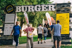 FOTO: Kakve gastro kreacije na Strossmayerovom trgu priprema Zagreb Burger Festival