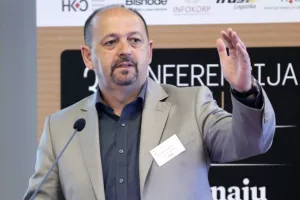 Lovrinović: Prosječna plaća treba biti 7500, a minimalac 5000 kuna