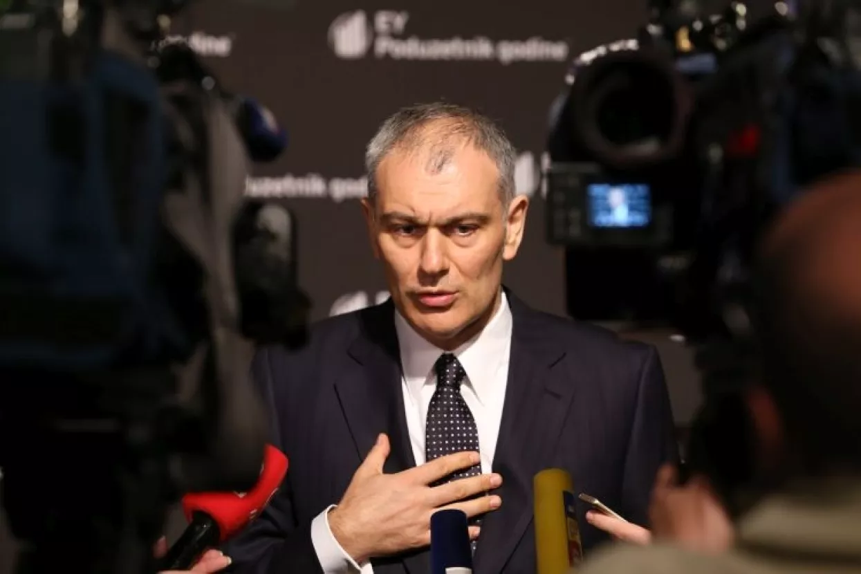 Tedeschi: Rimcu se poklonio Porsche, Kutić je jednorog, a Zagreb ima nove lampice na mostu. Bravo!