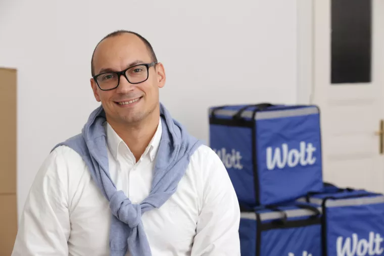 Ugostitelji: Dostavljači rade na crno za Wolt i Glovo! Wolt i Glovo: Mi ne zapo&scaron;ljavamo dostavljače