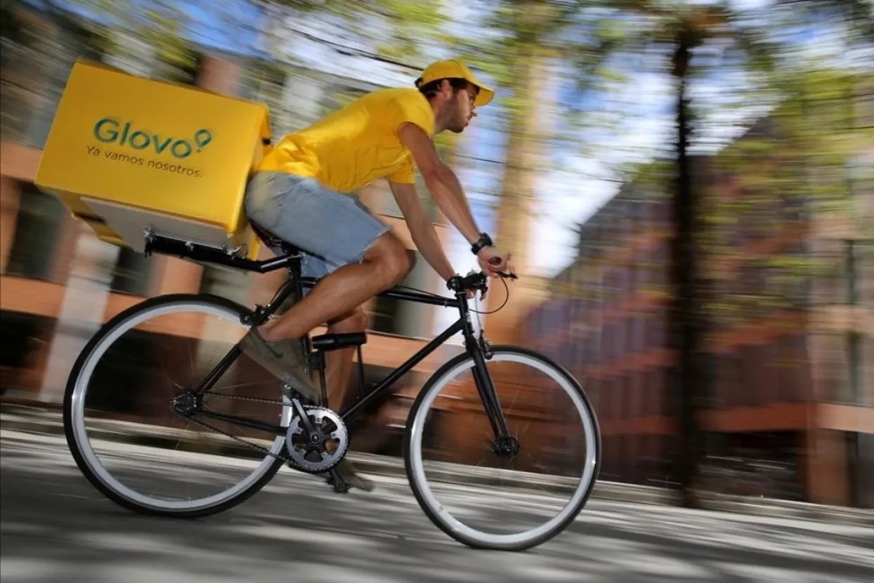 Ugostitelji: Dostavljači rade na crno za Wolt i Glovo! Wolt i Glovo: Mi ne zapo&scaron;ljavamo dostavljače