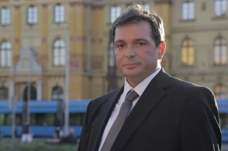 Za četiri petine Hrvata liberalizacija autotaksi prijevoza je pozitivna